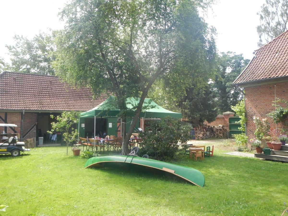 4 Sterne Wohnen "Zum Alten Forsthof" Am Schlosspark, App 1 "Smuck Und Groot" Eutin Exterior photo